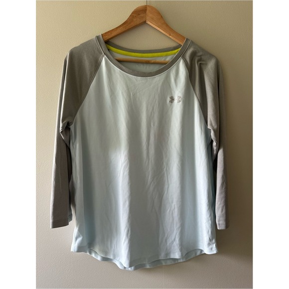 Under Armour Tops - Sporty Athleisure Under Armour Long Sleeve Top S Blue Gray Raglan Colorblock